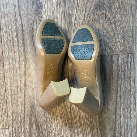 Nine West Nude Patent Leather Pumps | 6M Excellent Condition! - Picture 4 of 7